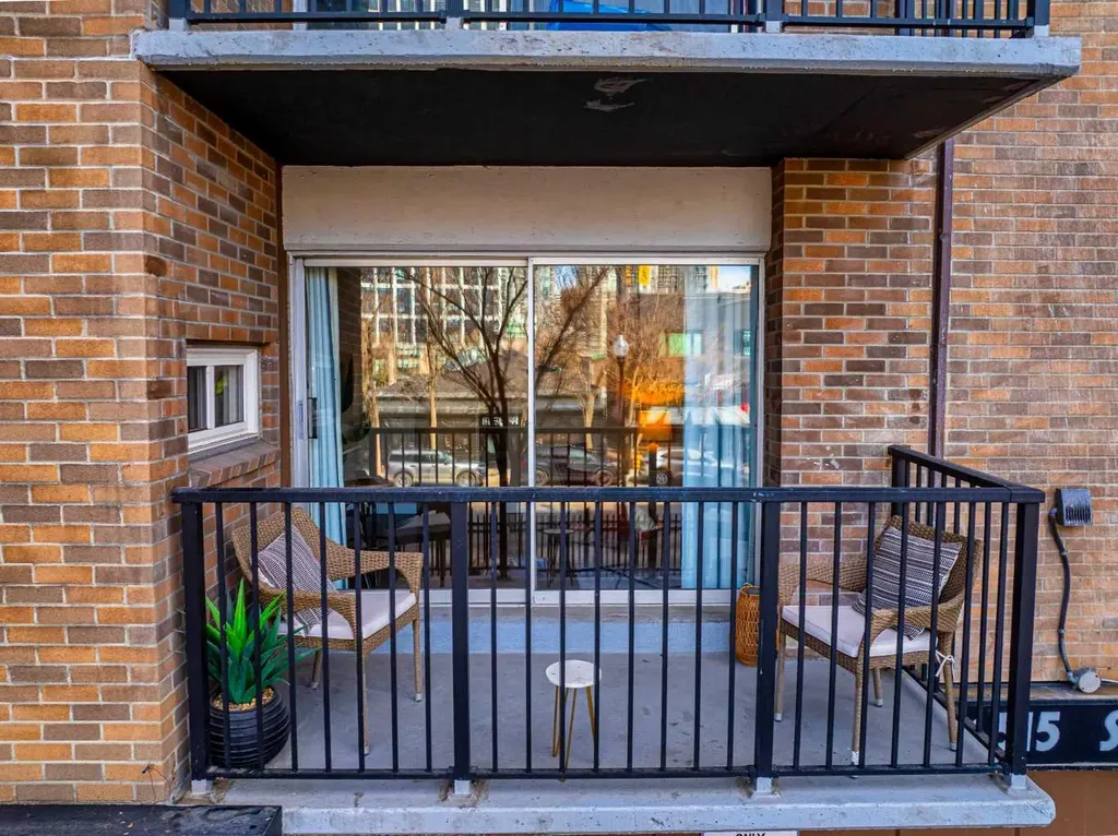 515 17 Avenue SW Calgary AB T2S 0A9