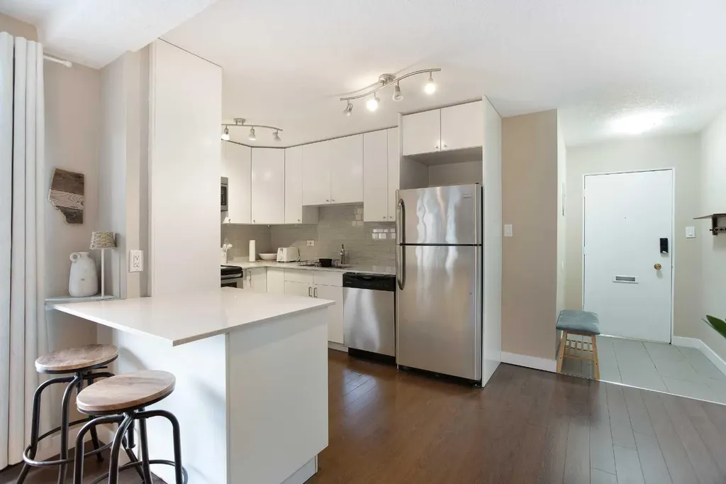 515 17 Avenue SW Calgary AB T2S 0A9