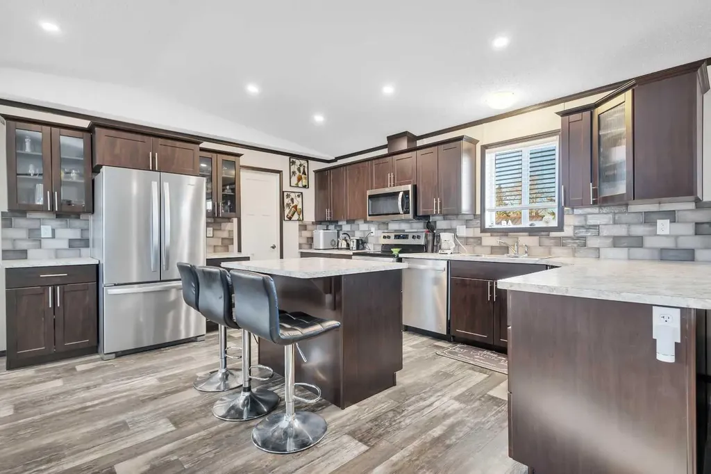 116 41310 Range Rural Lacombe County AB T0C 0J0