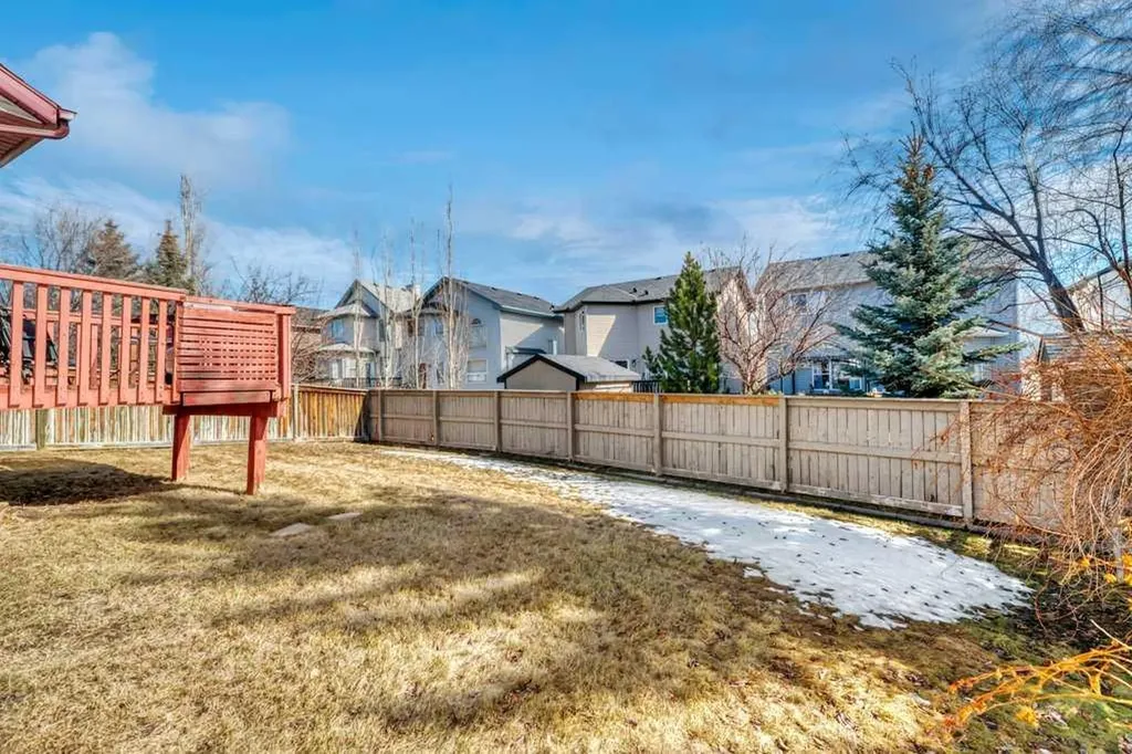 52 Country Hills Green NW Calgary AB T3K 4Y4
