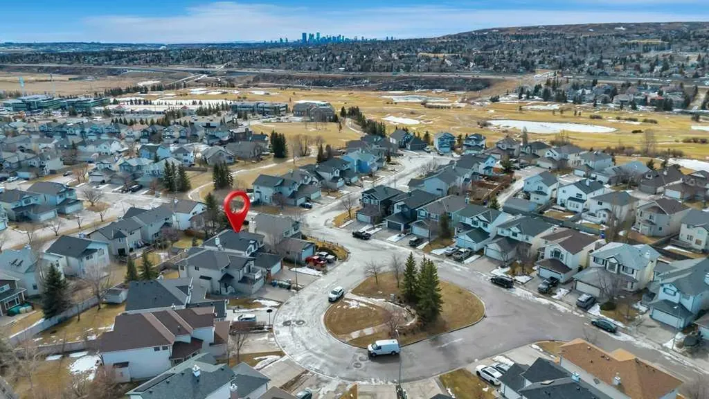 52 Country Hills Green NW Calgary AB T3K 4Y4