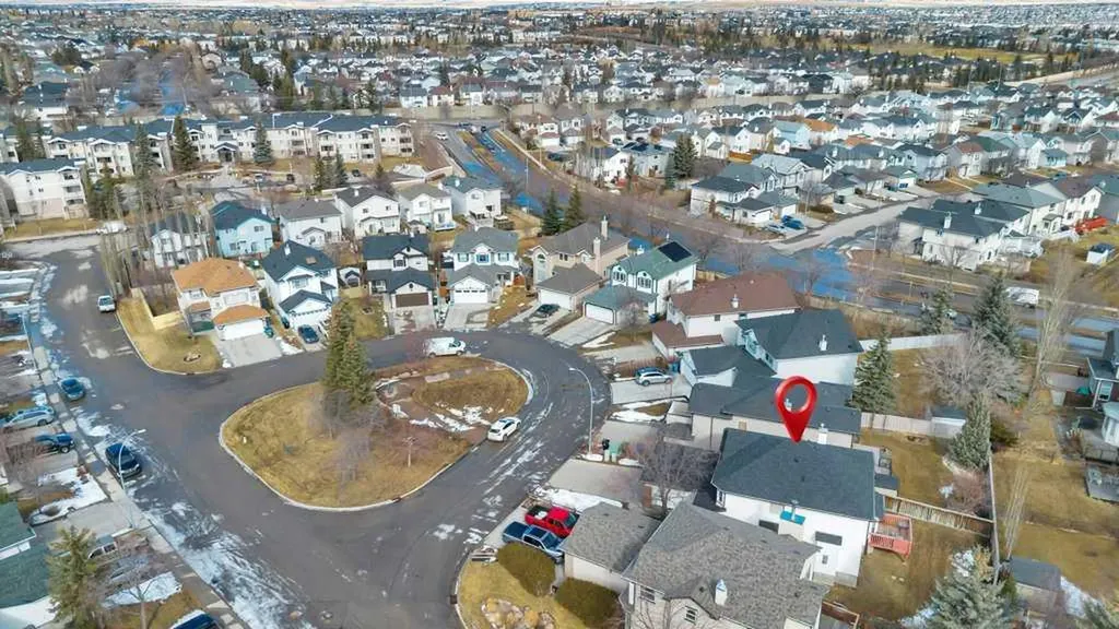 52 Country Hills Green NW Calgary AB T3K 4Y4