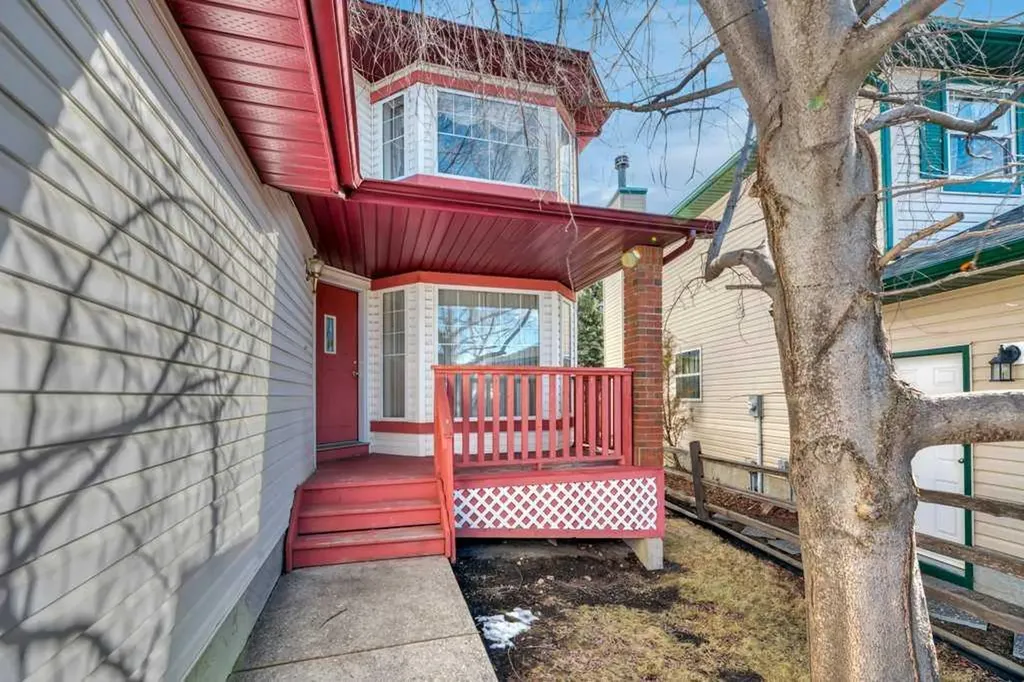 52 Country Hills Green NW Calgary AB T3K 4Y4