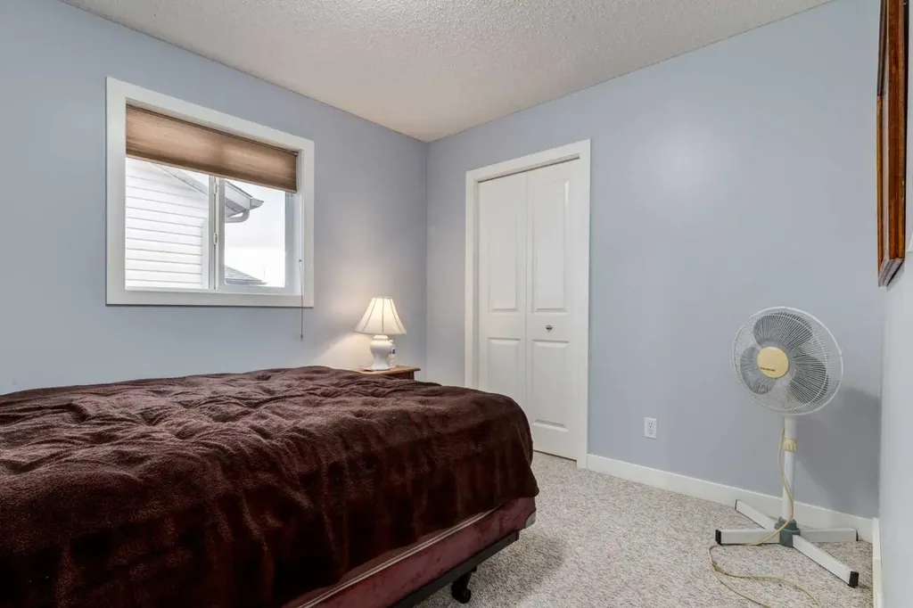 216 Silverado Range Close SW Calgary AB T2X 0C1
