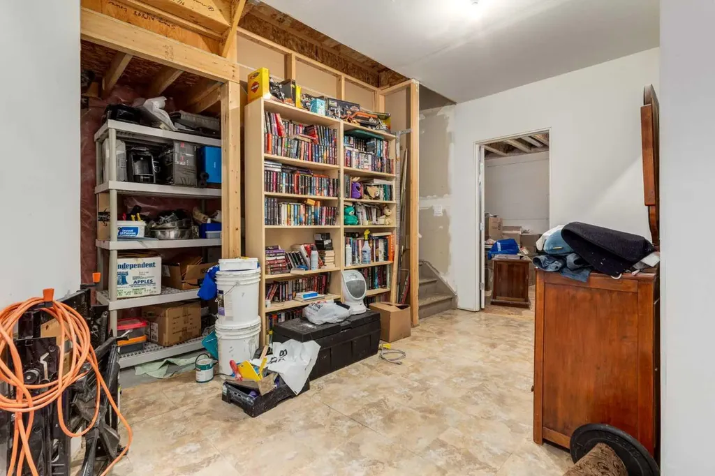 216 Silverado Range Close SW Calgary AB T2X 0C1