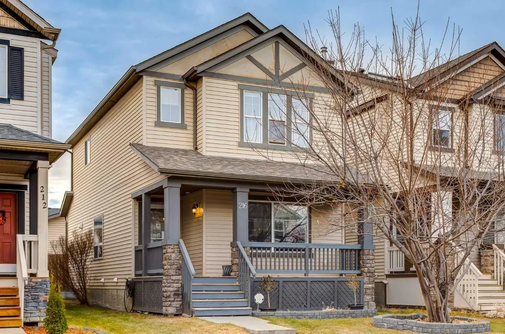 216 Silverado Range Close SW Calgary AB T2X 0C1
