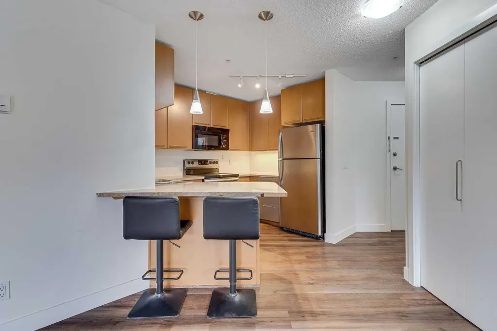 35 Richard Court SW Calgary AB T3E 7N9