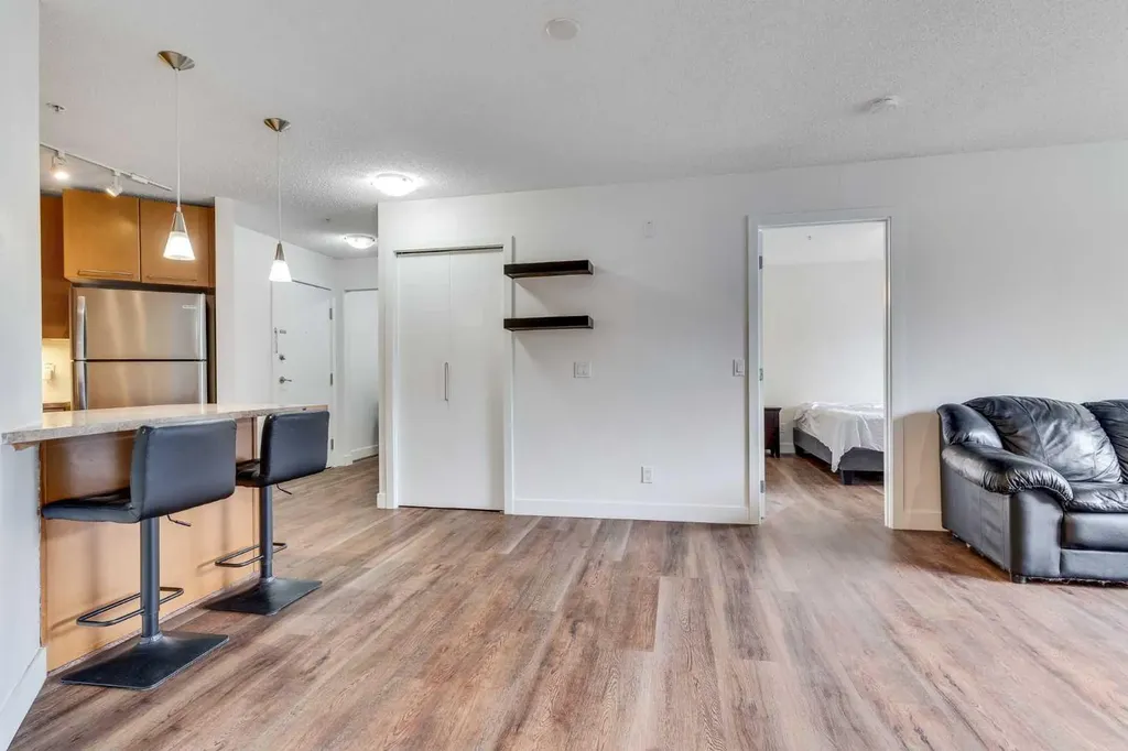 35 Richard Court SW Calgary AB T3E 7N9