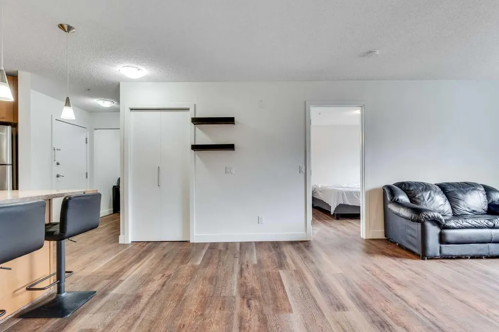 35 Richard Court SW Calgary AB T3E 7N9