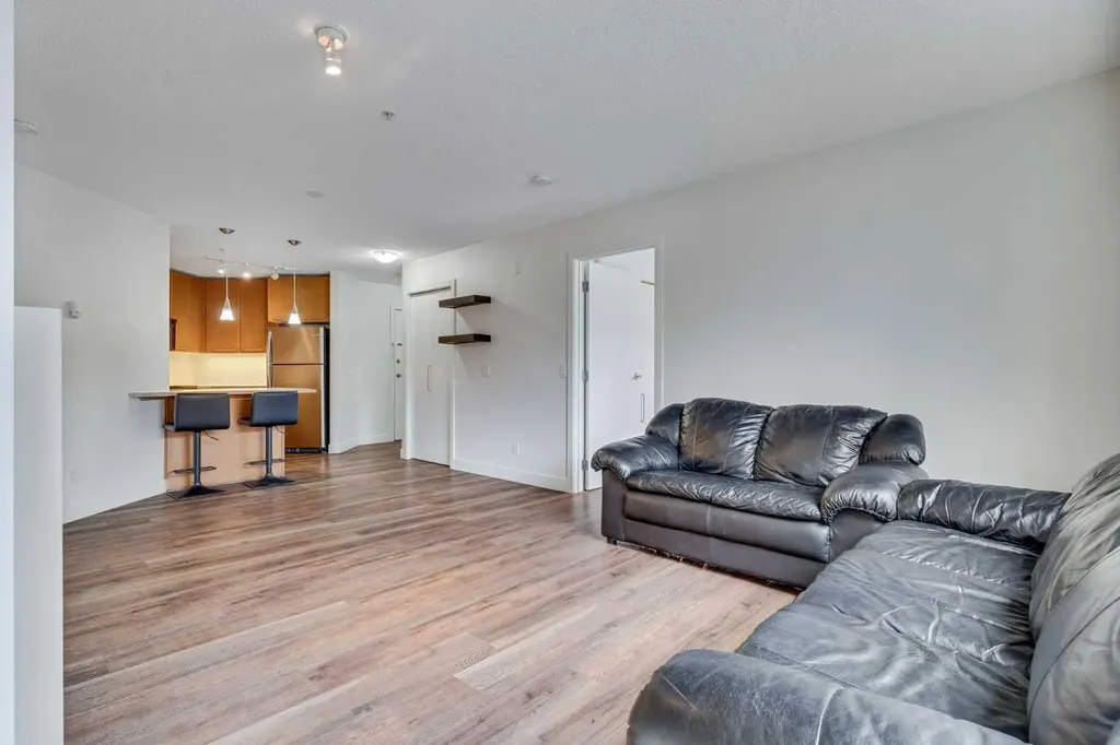 35 Richard Court SW Calgary AB T3E 7N9