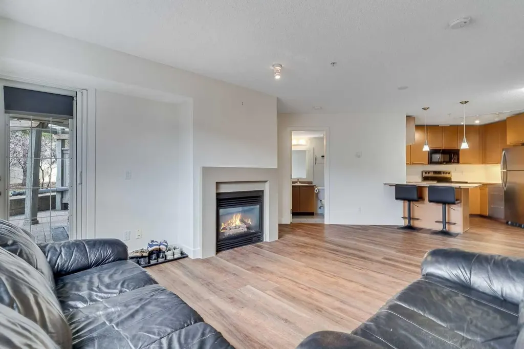 35 Richard Court SW Calgary AB T3E 7N9