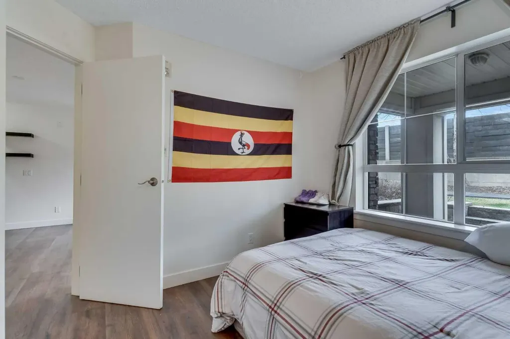 35 Richard Court SW Calgary AB T3E 7N9