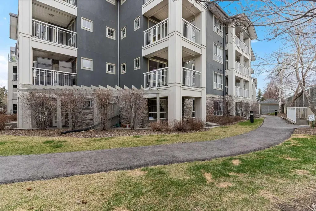 35 Richard Court SW Calgary AB T3E 7N9