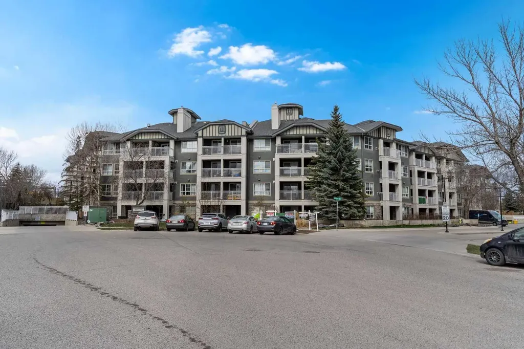 35 Richard Court SW Calgary AB T3E 7N9