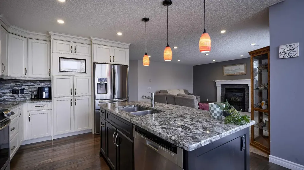 139 Coopers Close SW Airdrie AB T4B 2X1