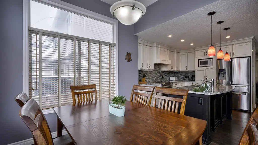139 Coopers Close SW Airdrie AB T4B 2X1