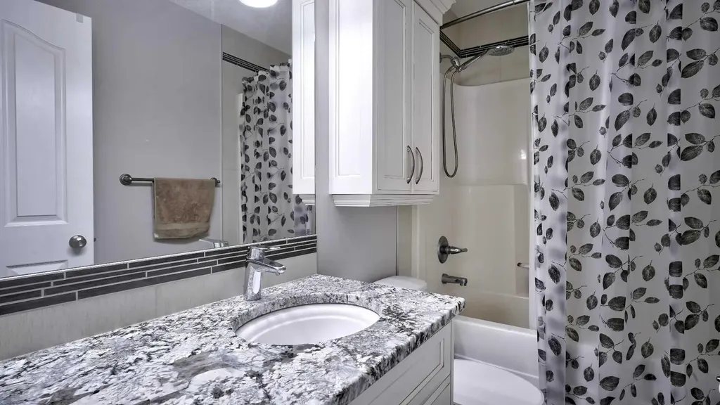139 Coopers Close SW Airdrie AB T4B 2X1