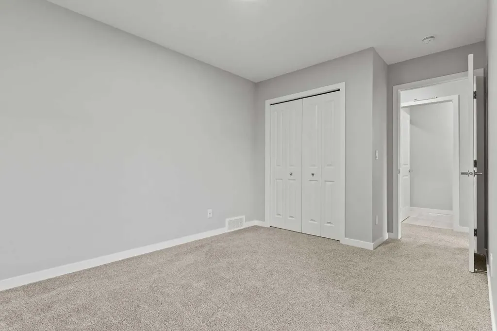 109 Mallard Grove SE Calgary AB T3S0E2
