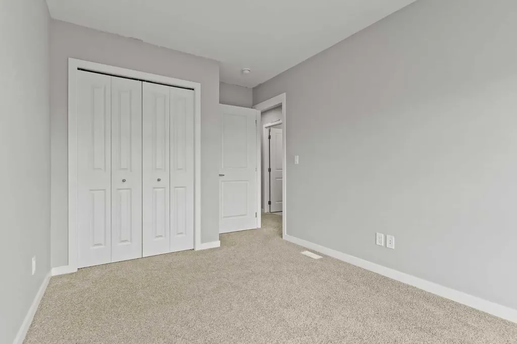 109 Mallard Grove SE Calgary AB T3S0E2