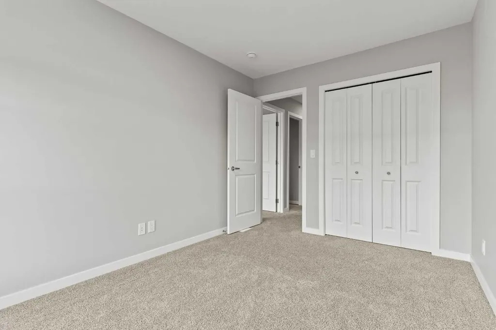 109 Mallard Grove SE Calgary AB T3S0E2