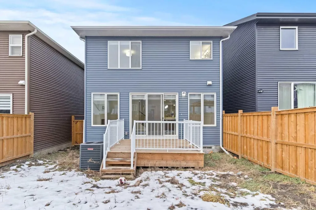 109 Mallard Grove SE Calgary AB T3S0E2