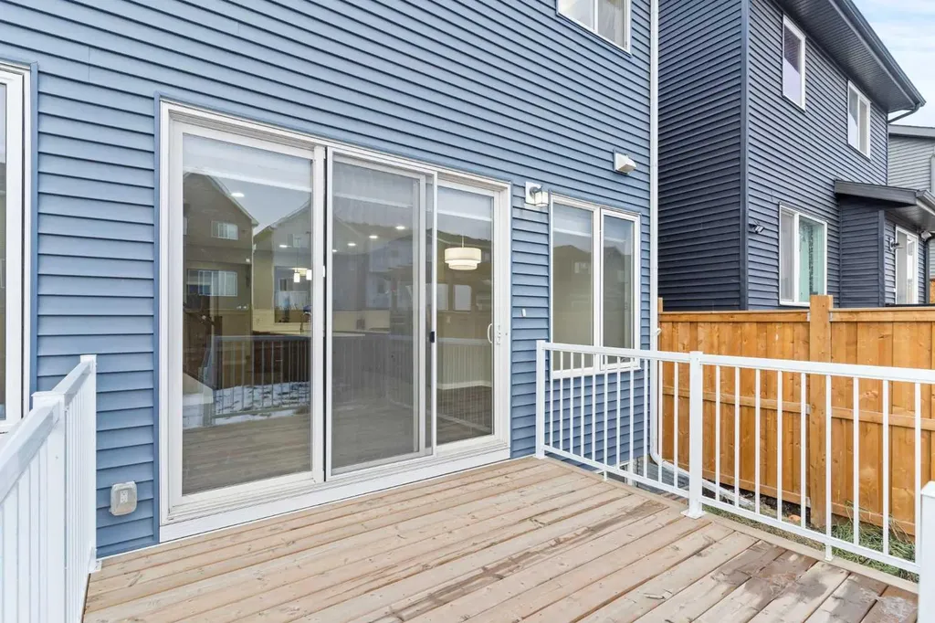 109 Mallard Grove SE Calgary AB T3S0E2
