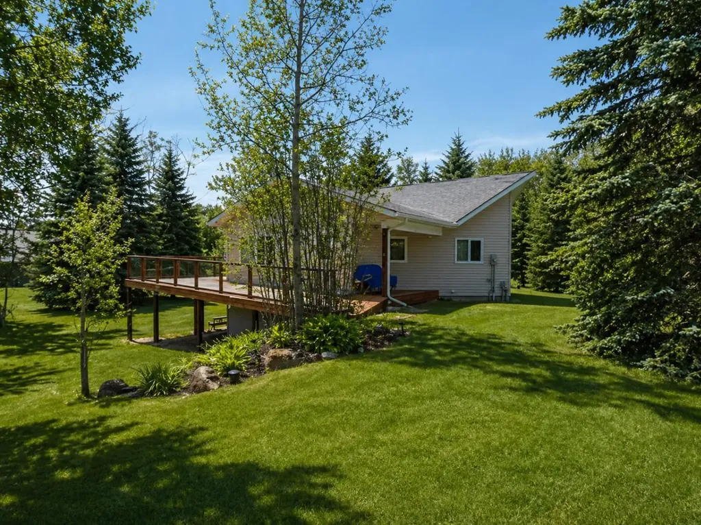 1401 Juniper Road Sunbreaker Cove AB T0C 0J0