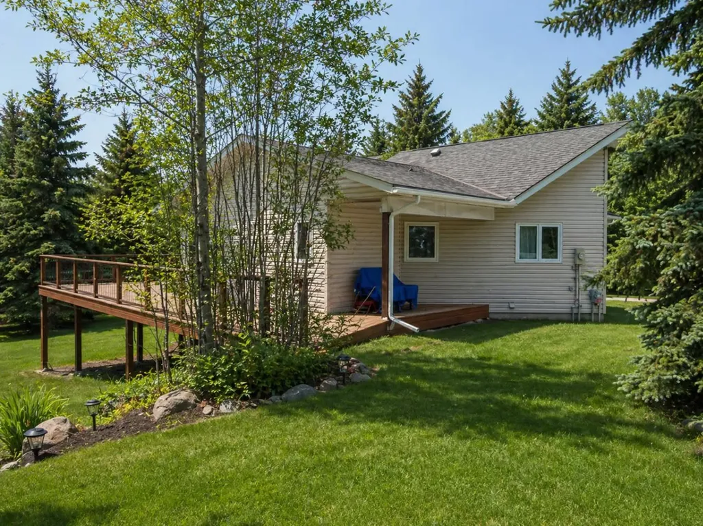 1401 Juniper Road Sunbreaker Cove AB T0C 0J0