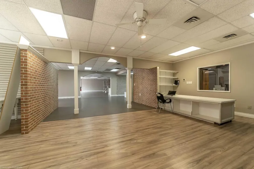 4813 49 Avenue Lloydminster SK S9V 0L9