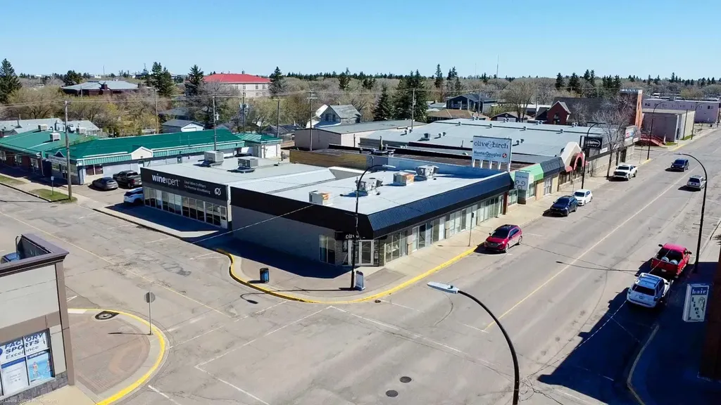4813 49 Avenue Lloydminster SK S9V 0L9