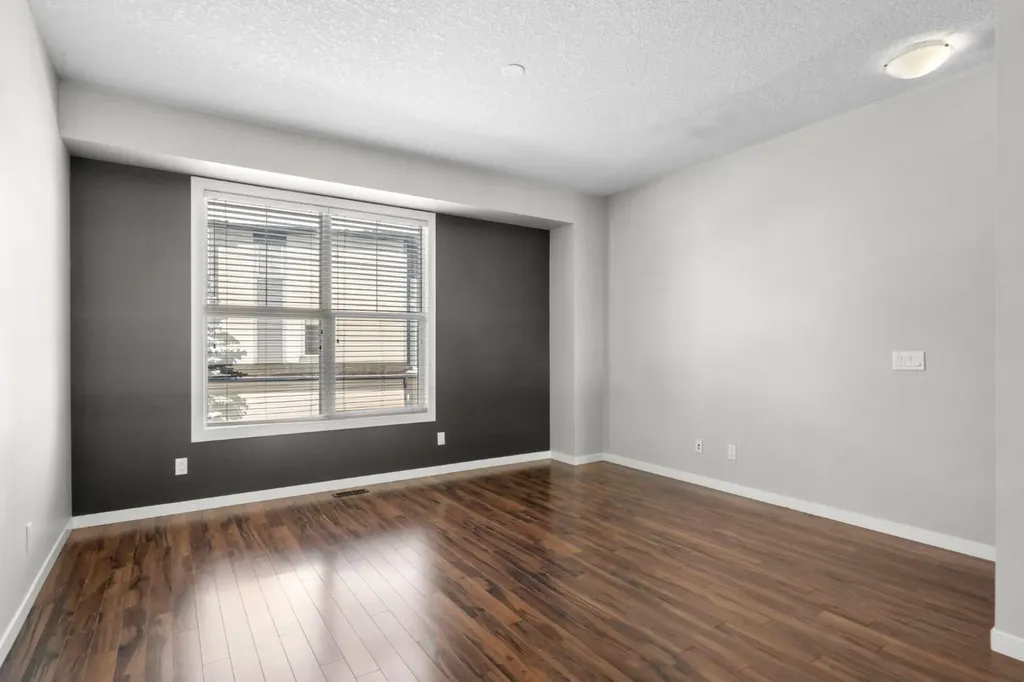 78 New Brighton Landing SE Calgary AB T2Z1C1