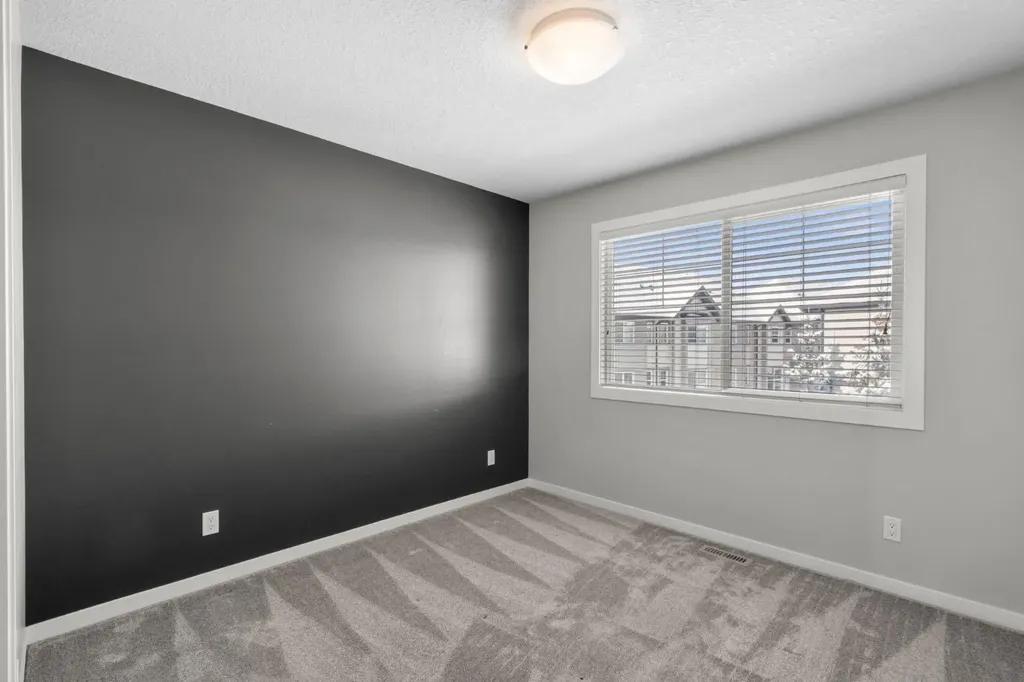 78 New Brighton Landing SE Calgary AB T2Z1C1