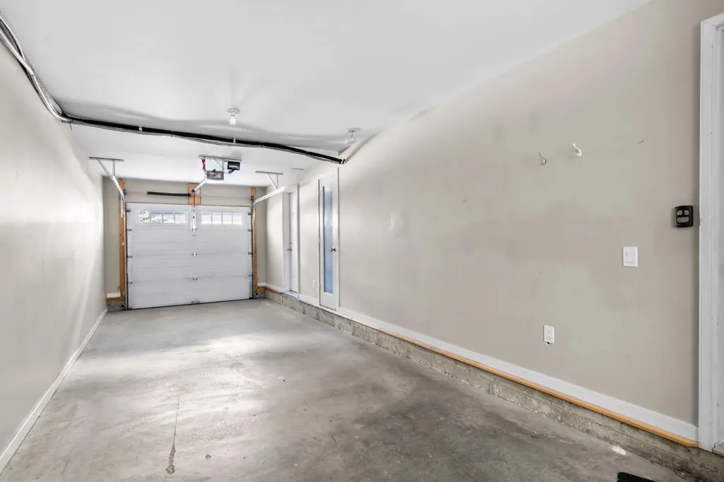 78 New Brighton Landing SE Calgary AB T2Z1C1