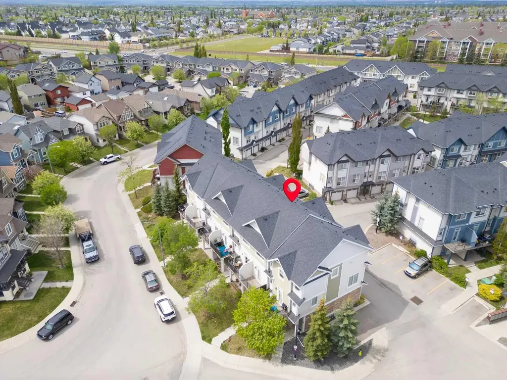 78 New Brighton Landing SE Calgary AB T2Z1C1