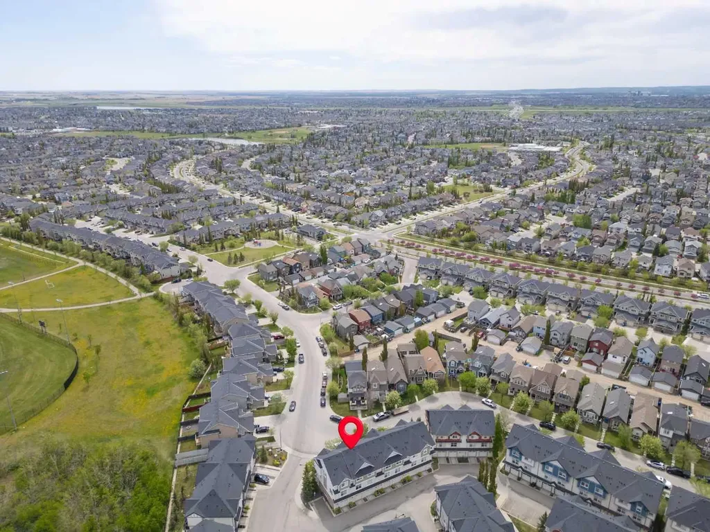 78 New Brighton Landing SE Calgary AB T2Z1C1