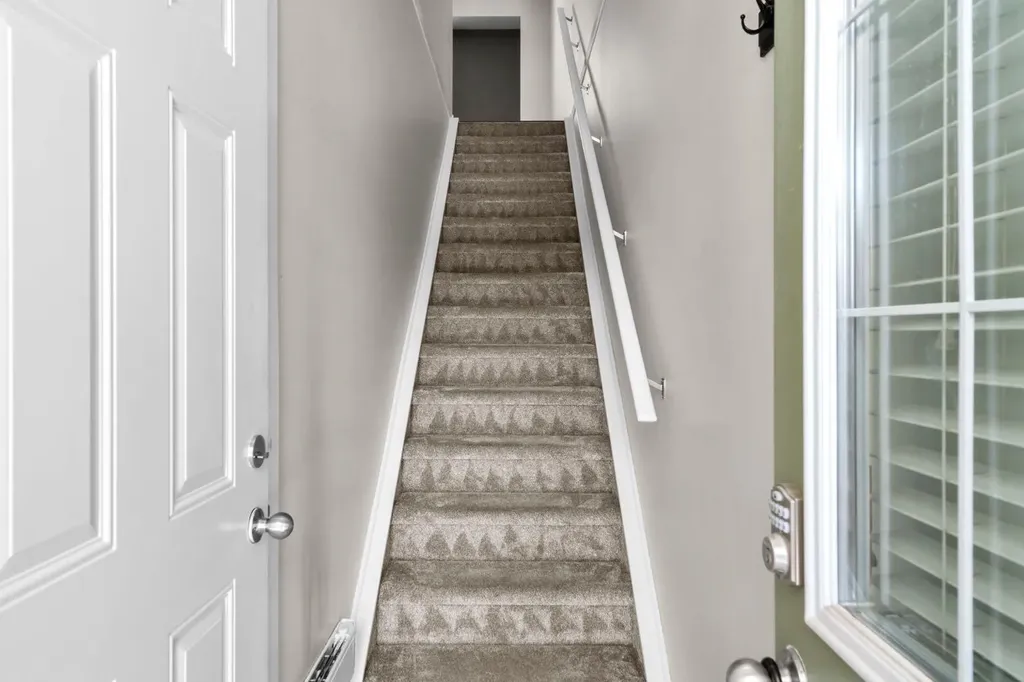 78 New Brighton Landing SE Calgary AB T2Z1C1
