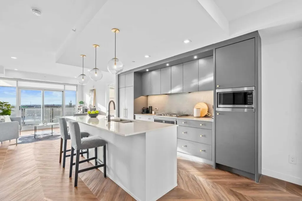 8505 Broadcast Avenue SW Calgary AB T3H 6B5