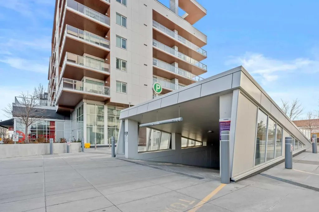8505 Broadcast Avenue SW Calgary AB T3H 6B5