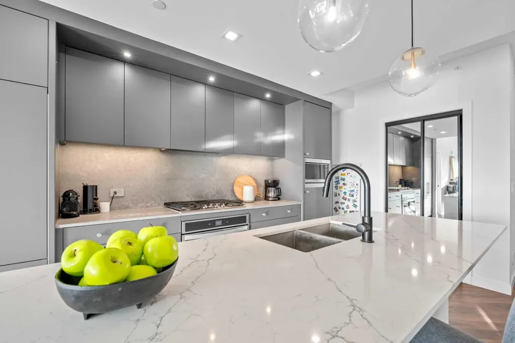 8505 Broadcast Avenue SW Calgary AB T3H 6B5