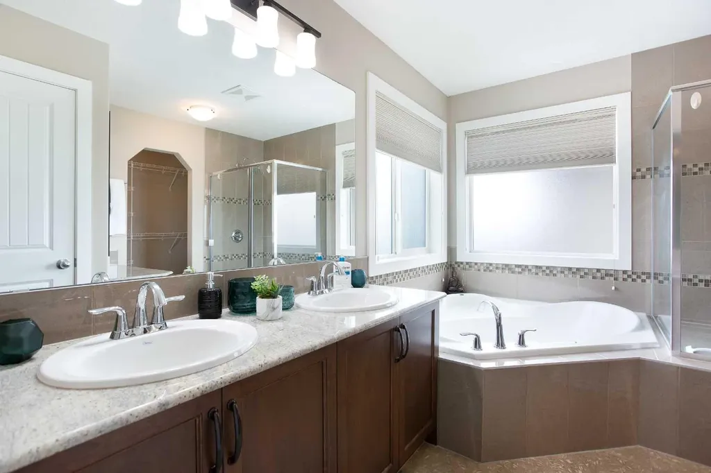 147 Morningside Mews SW Airdrie AB T4B 0X2