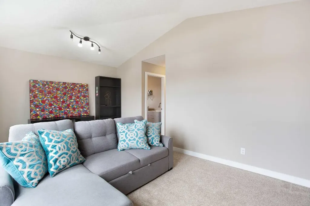 147 Morningside Mews SW Airdrie AB T4B 0X2