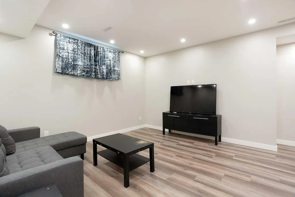 147 Morningside Mews SW Airdrie AB T4B 0X2