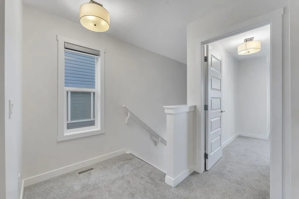 1489 Bayview Point SW Airdrie AB T4B 5K1