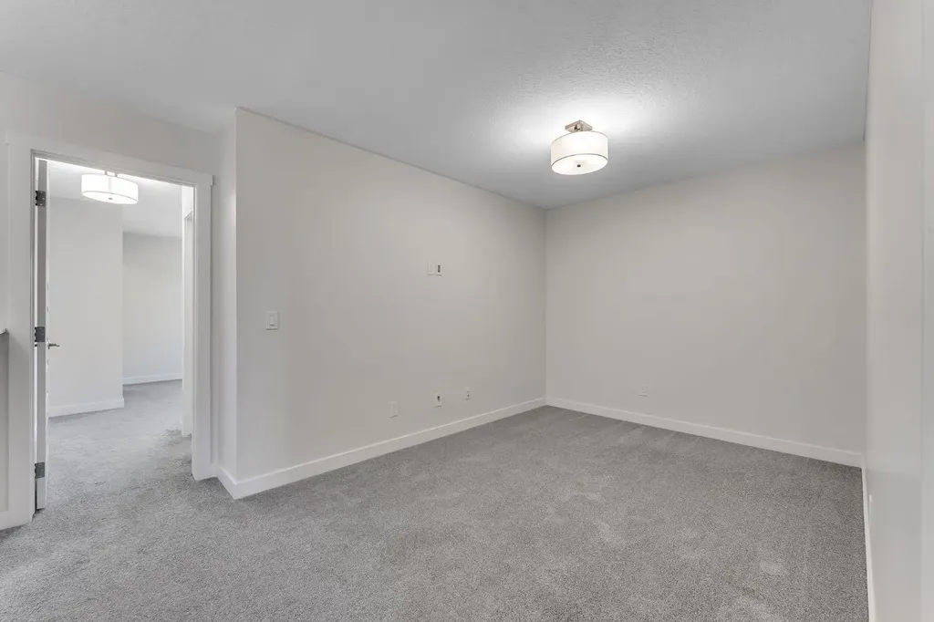 1489 Bayview Point SW Airdrie AB T4B 5K1