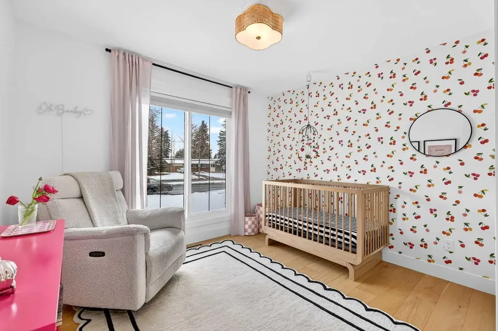 6323 Crowchild Trail SW Calgary AB T3E 5R6