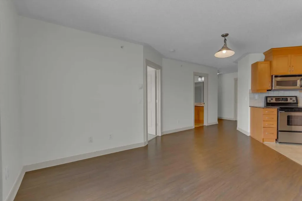 2233 34 Avenue SW Calgary AB T2T 6N2