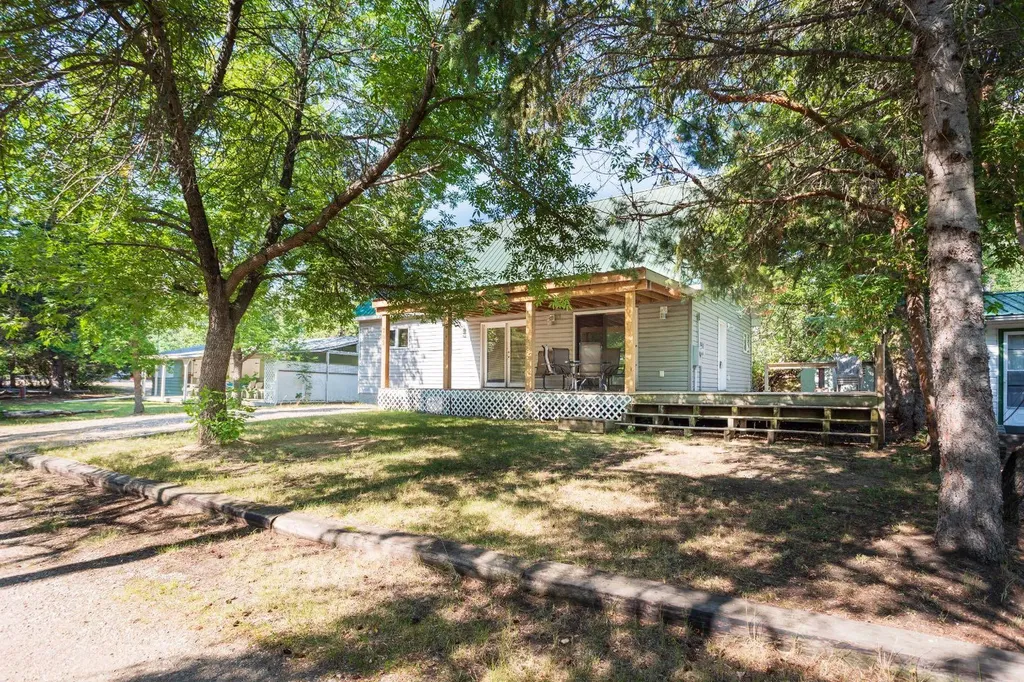 702 Rae Street Makwa Loon Lake SK S0M 1L0