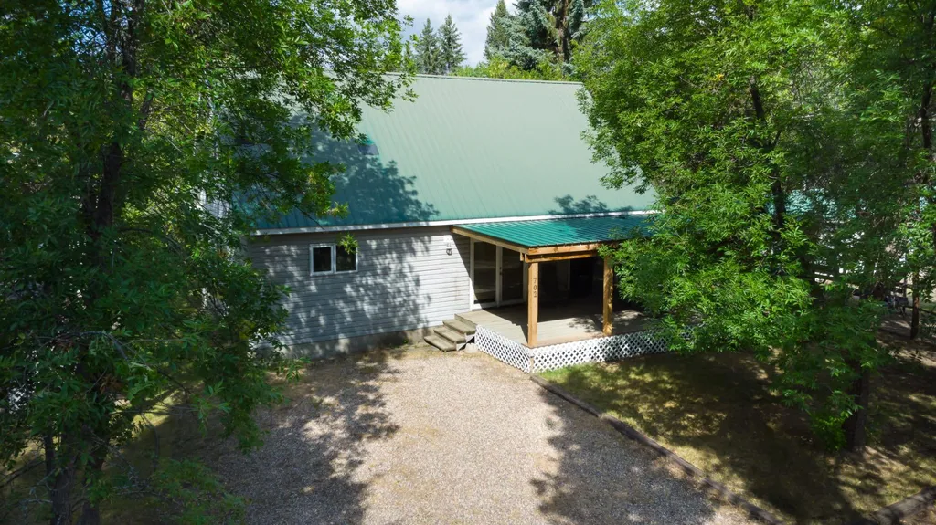 702 Rae Street Makwa Loon Lake SK S0M 1L0