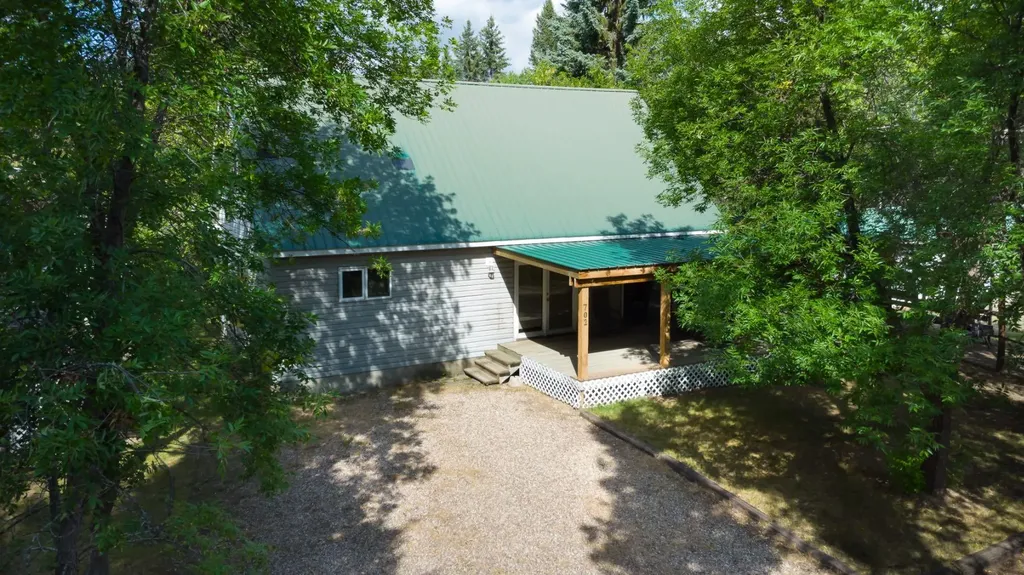 702 Rae Street Makwa Loon Lake SK S0M 1L0