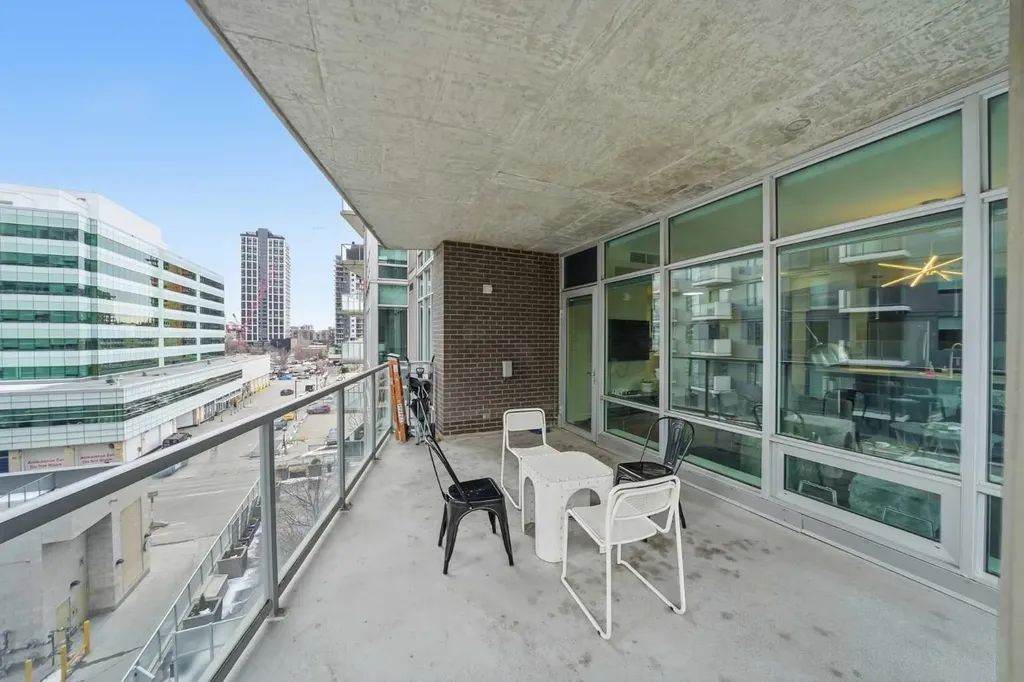 530 12 Avenue SW Calgary AB T2R0B1